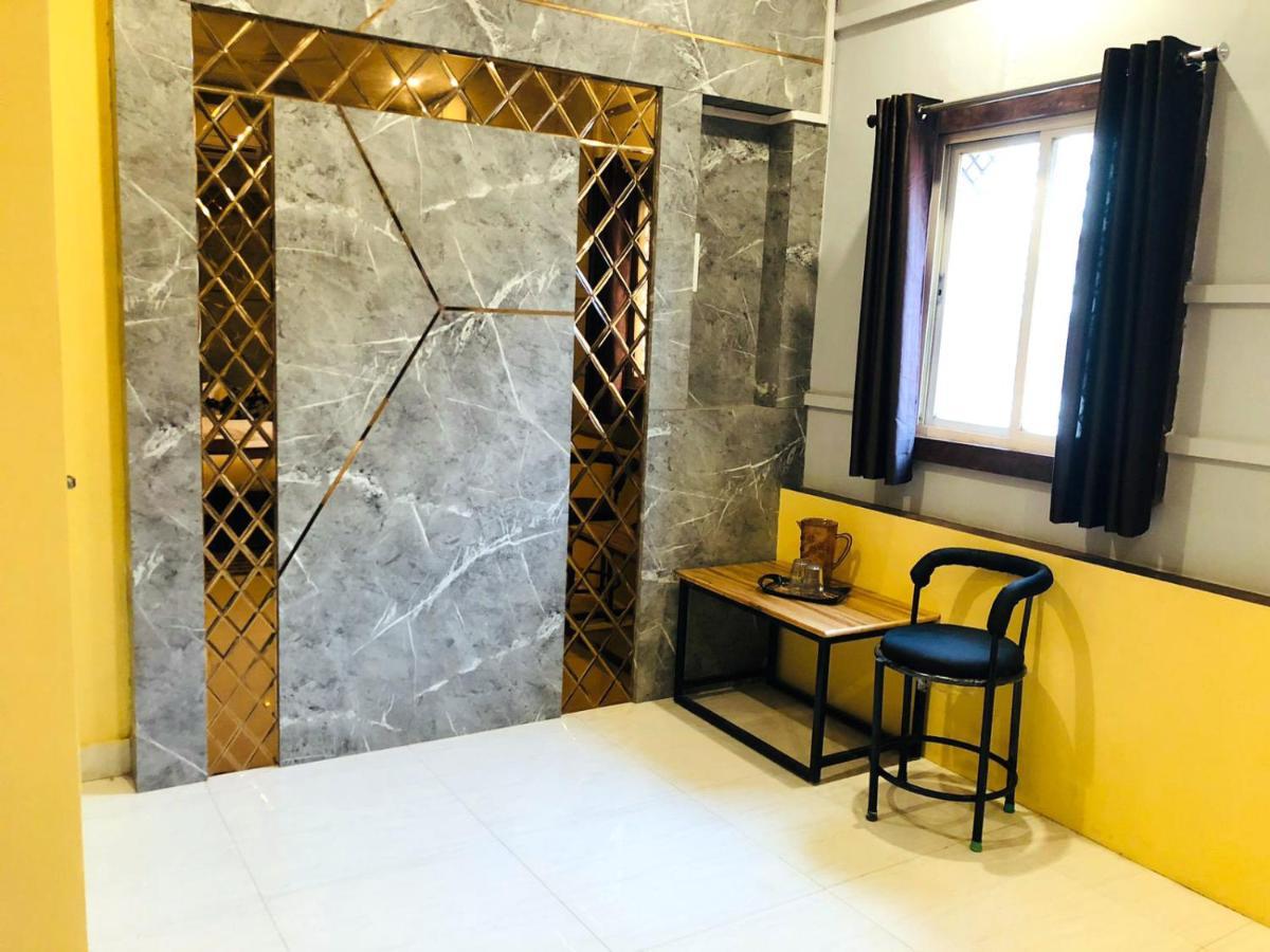 The Madaar House Hotell Varanasi Exteriör bild