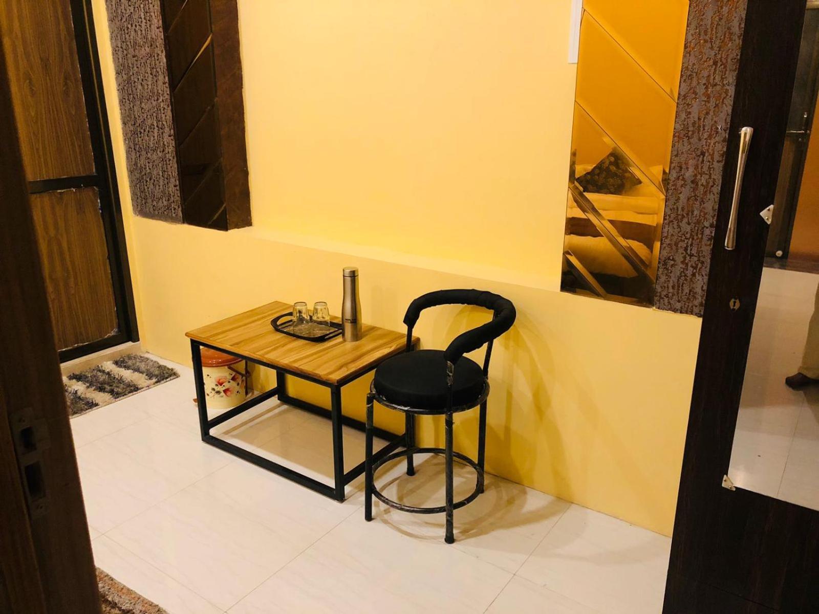 The Madaar House Hotell Varanasi Exteriör bild